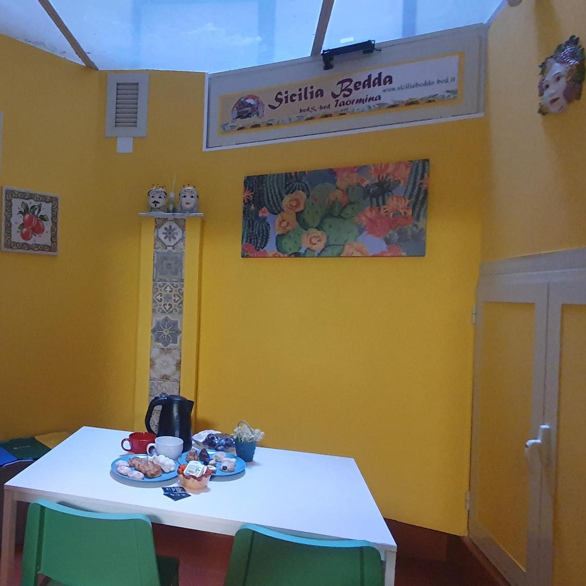 Sicilia Bedda Taormina Apartment Luaran gambar